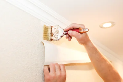 Pose de papier peint à Saulny — revêtements muraux et toiles de verre